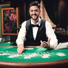 Payout table for Bali Vacation slot showing symbol values and bonus feature descriptions
